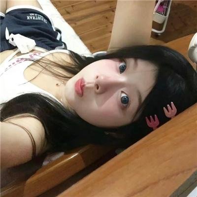 我的黑色超短裙